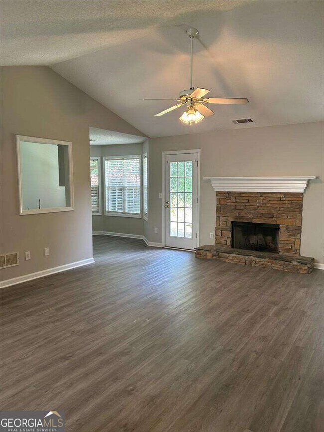 Building Photo - 1140 Katie Lynne Ln