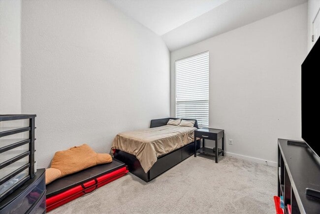 Building Photo - 320 Teakmill Trail