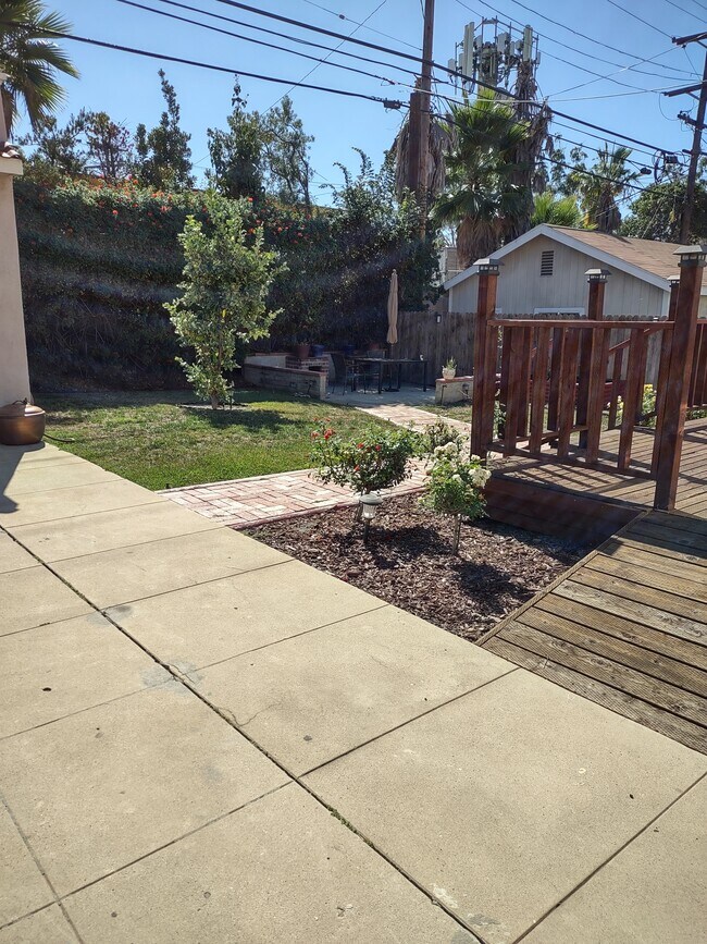 backyard - 2142 S Victoria Ave
