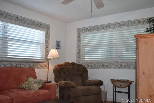 Building Photo - 325 N Causeway-