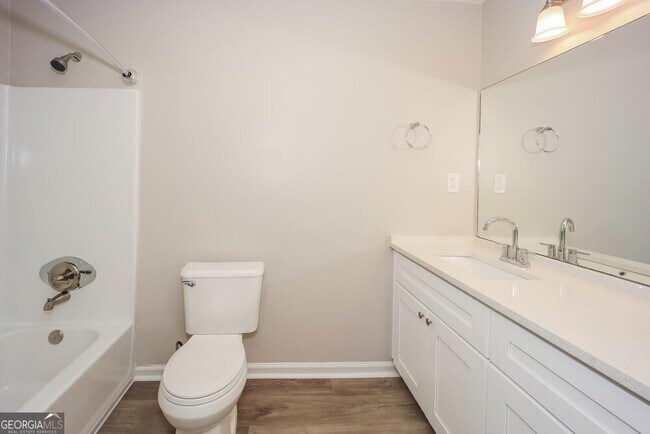 Building Photo - 4741 Cedar Lake Dr SE