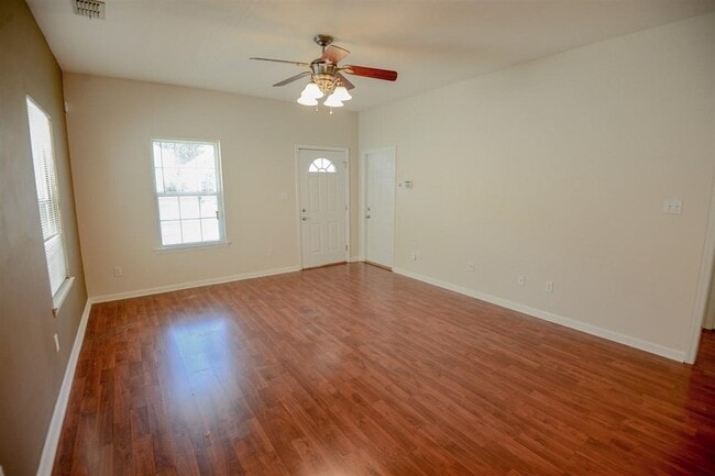 Building Photo - 2116 Bullocks Run Rd