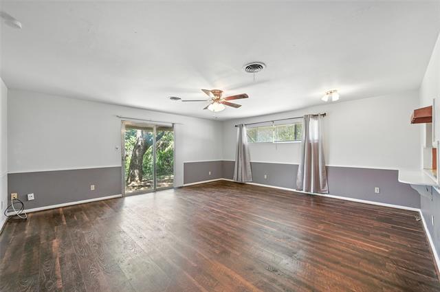 Building Photo - 1502 Westcrest Dr