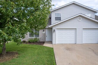 Building Photo - 2612-2614 Northampton Dr.