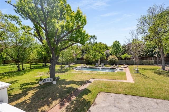 Building Photo - 4522 Walnut Hill Ln