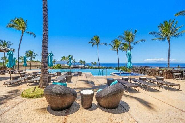 Building Photo - 3-bedroom, 2.5-bath unit | Kai Malu