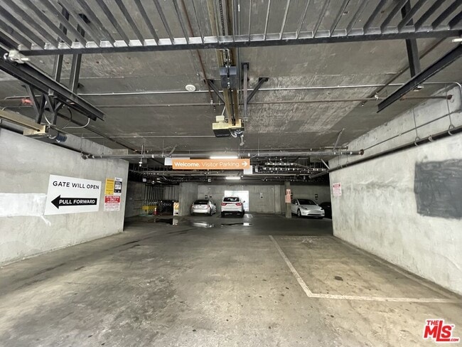 Building Photo - 1234 Wilshire Blvd