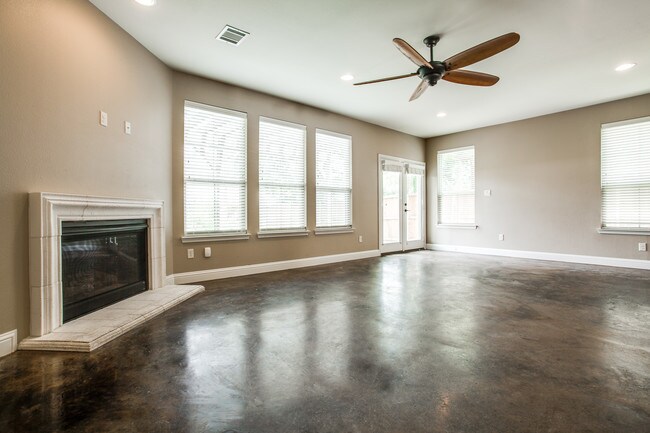 Building Photo - 3141 Greene Ave