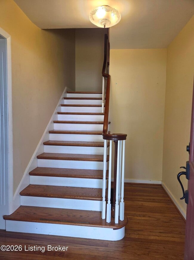 Building Photo - 281 Meadowlark Ln