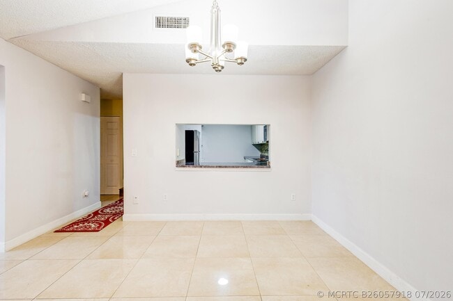 Building Photo - 4245 Landar Dr