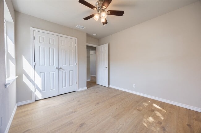 Building Photo - 103 Hillcrest Dr