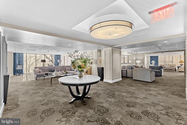 Building Photo - 4601 N Park Ave