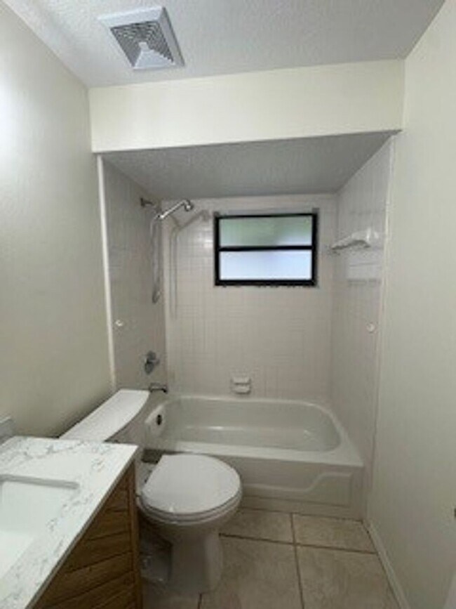 Building Photo - 895 Wandering Pine Trail