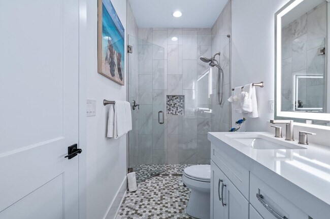 Building Photo - 5484 3rd St