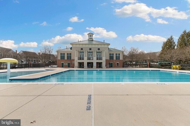 Building Photo - 709 Gaither Rd