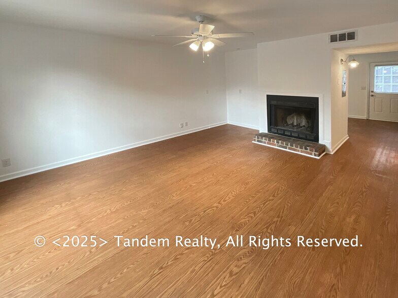 Building Photo - 4833 Sheffield Dr