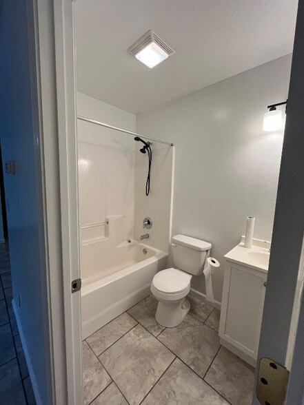 Building Photo - 1218 Hyatt Creek Rd