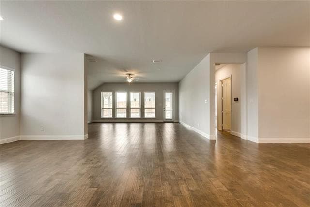 Building Photo - 1601 Primrose Pl