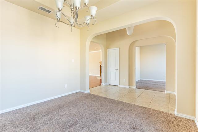 Building Photo - 2943 Ladoga Dr