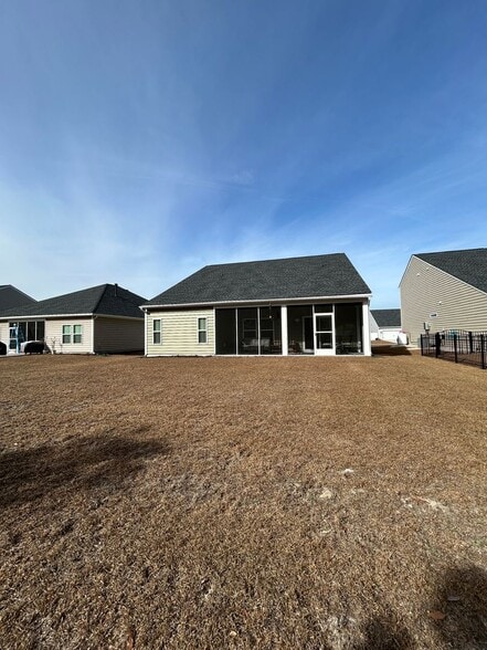 Building Photo - 9189 Little Osprey Dr