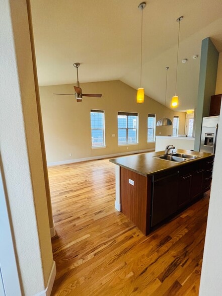 Building Photo - 7828 E 21st Ave