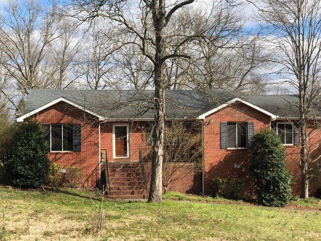 Primary Photo - 603 Canterbury Trail
