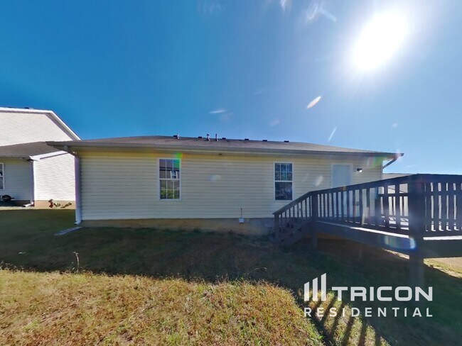 Building Photo - 3063 Ace Wintermeyer Dr