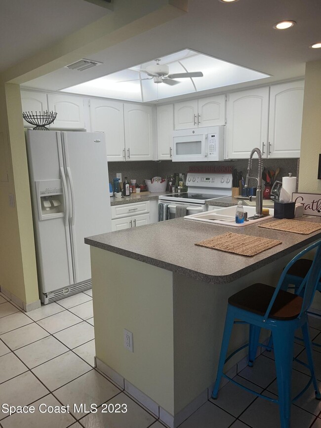 Building Photo - 969 Sonesta Ave NE