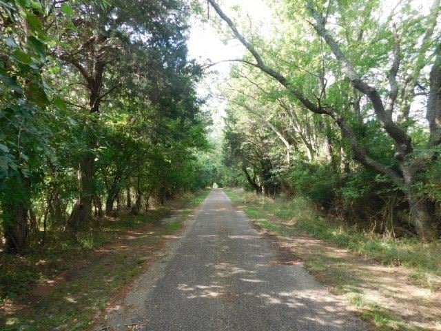 Building Photo - 35448 Windingdale Dr