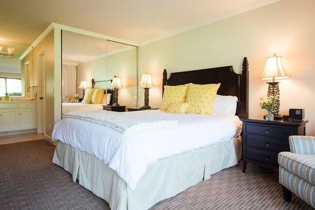 Building Photo - 662 Cottage Dr