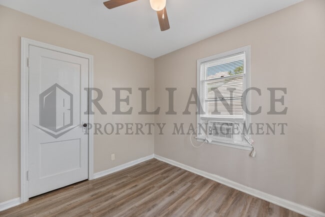 Building Photo - 345 Grover Ave