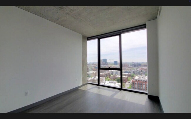 Building Photo - 1301 W Lake St