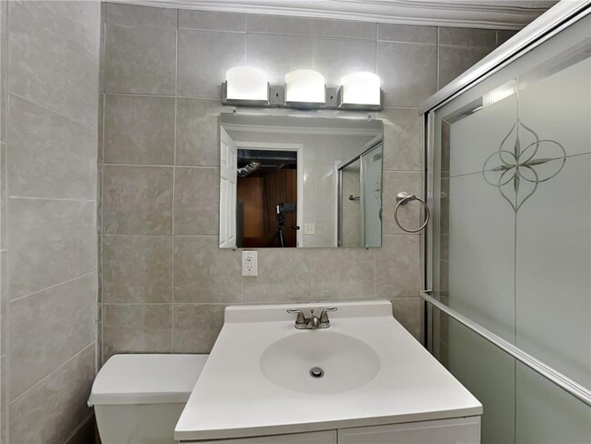 Building Photo - 2921 W 70 1/2 St