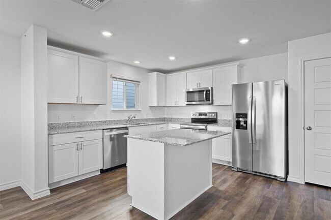 Building Photo - 812 Heartseed Ave