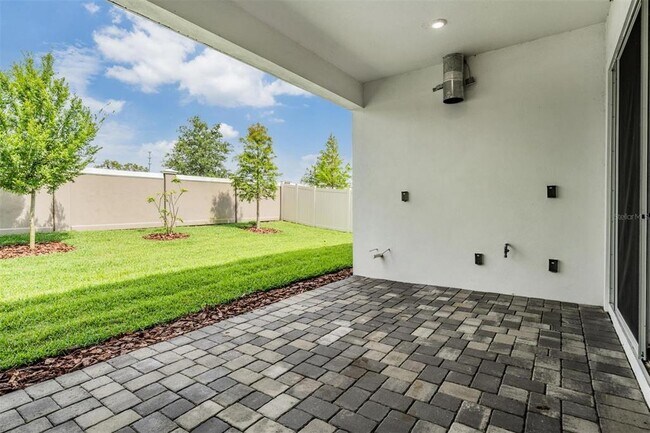 Building Photo - 8373 Ivy Stark Blvd