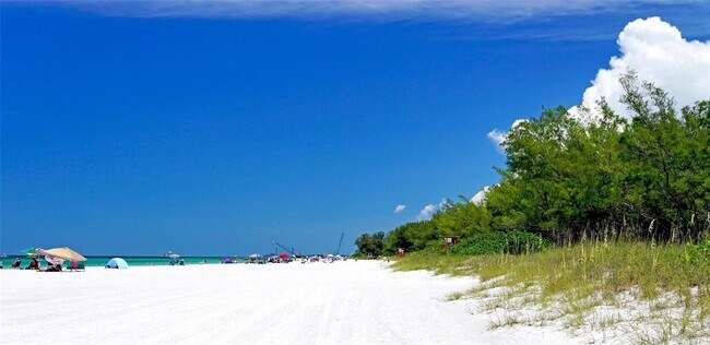 Building Photo - 4473 Gulf of Mexico Dr