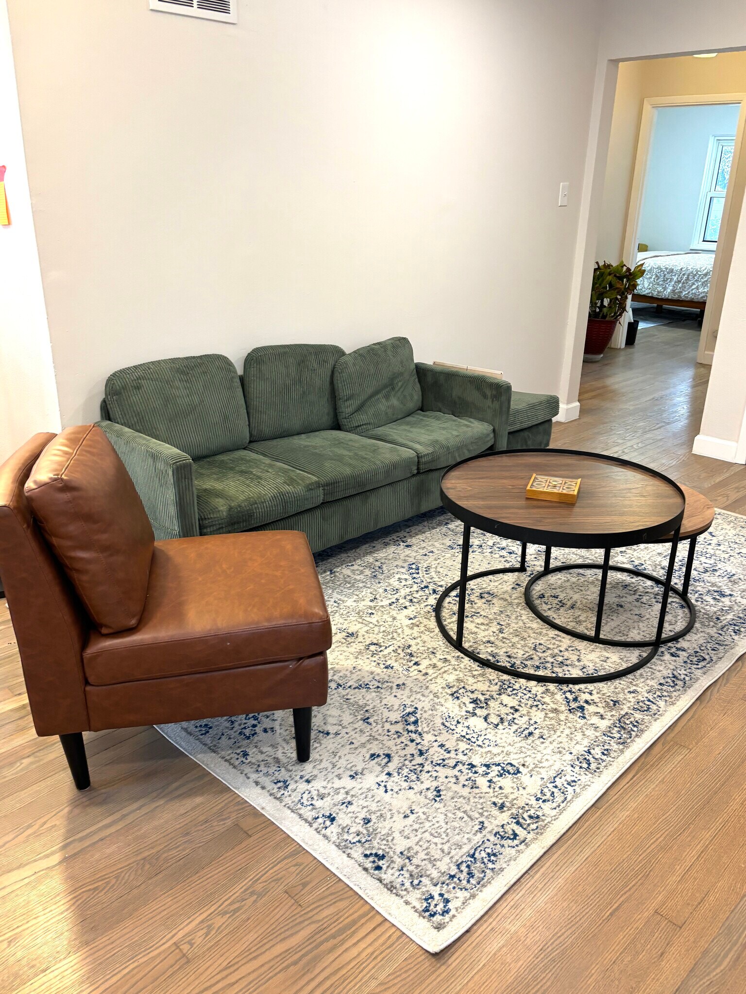 Building Photo - 5025 Lenox Ave