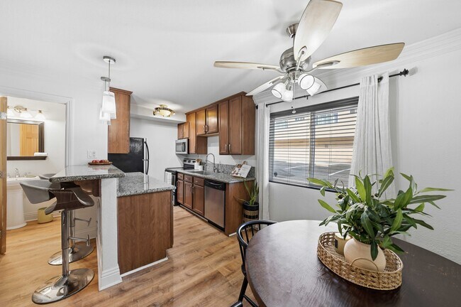 Building Photo - 5505 Adelaide Ave