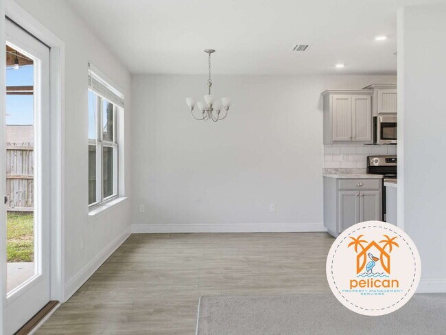 Building Photo - 4 Bedroom House for Rent in Pensacola, FL 32506