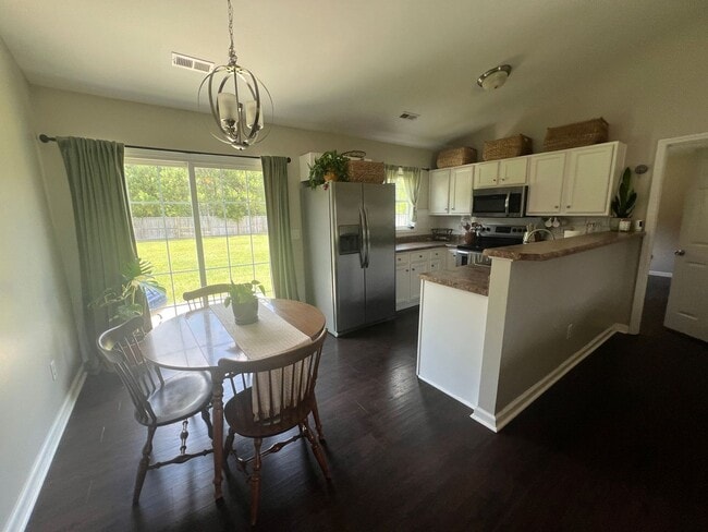 Building Photo - 238 Sweet Gum Ln