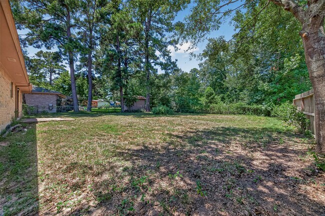 Building Photo - 102 Libby Cir
