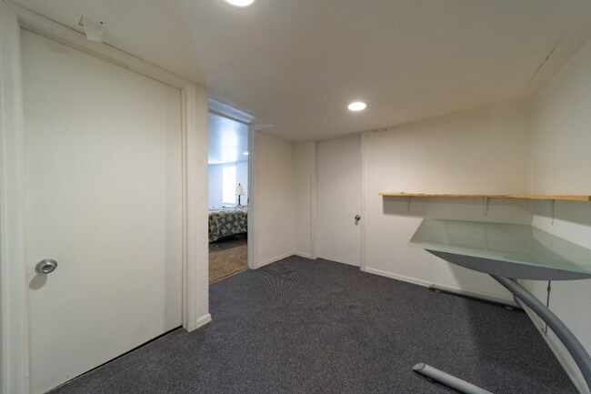 Building Photo - 1138 White Ave