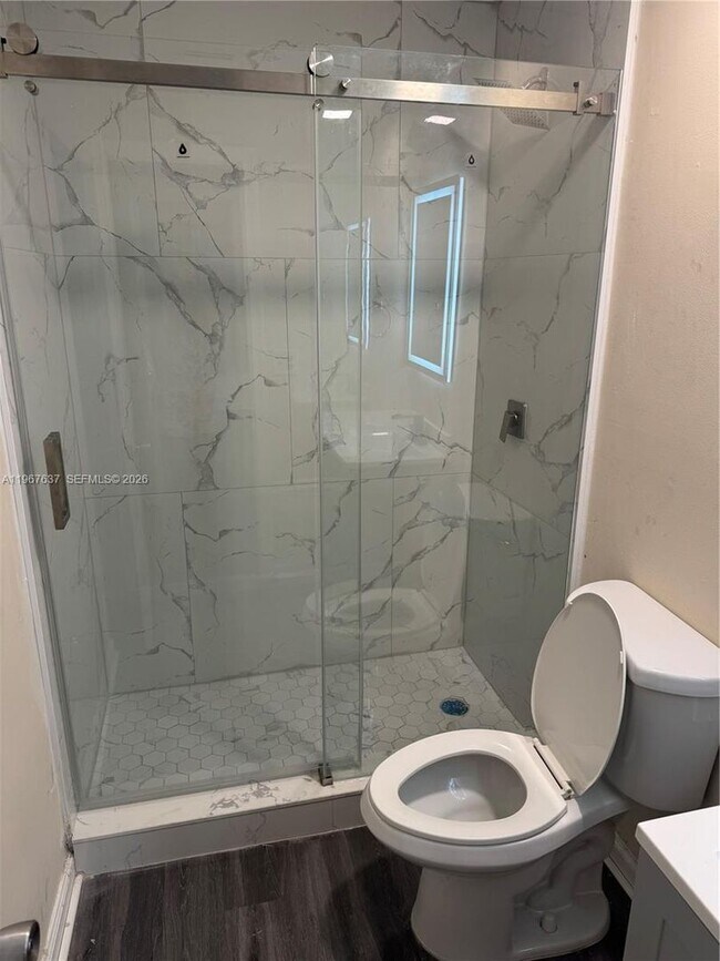 Building Photo - 129 San Remo Blvd