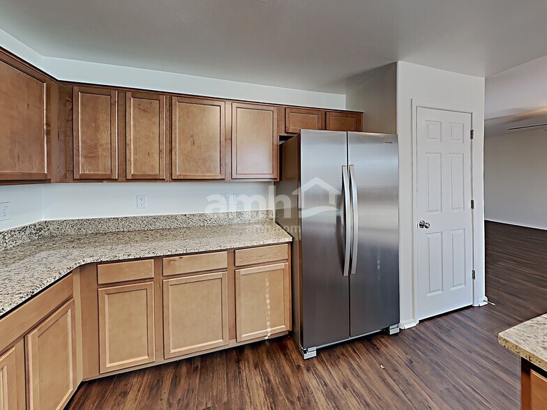 Building Photo - 18253 S Avenida Arroyo Seco