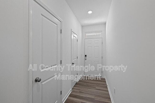 Building Photo - 3105 Vitner Dr