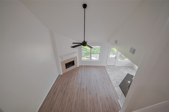 Building Photo - 3223 Candlepine Dr