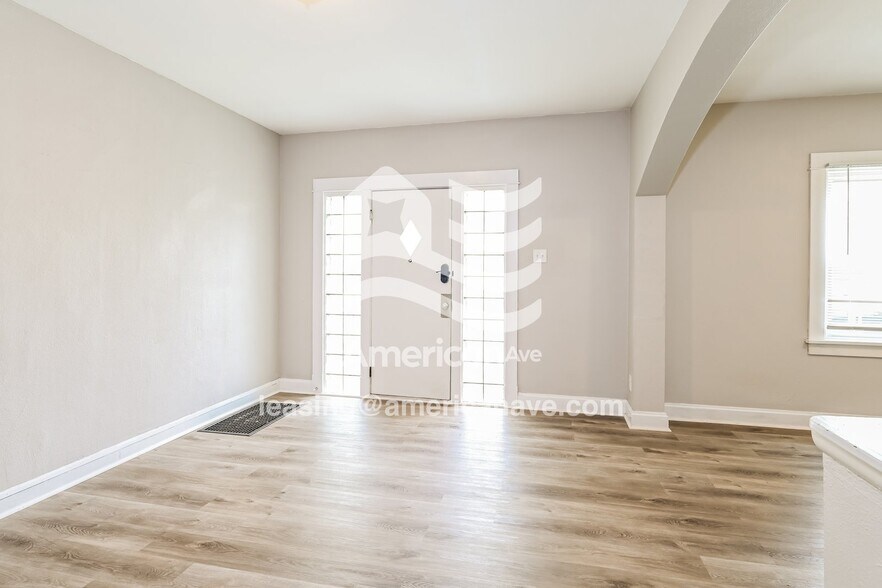 Building Photo - 4356 Bingham Ave