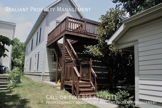 Building Photo - 3 Bedrooms, 2 baths. Downtown Lexington be...