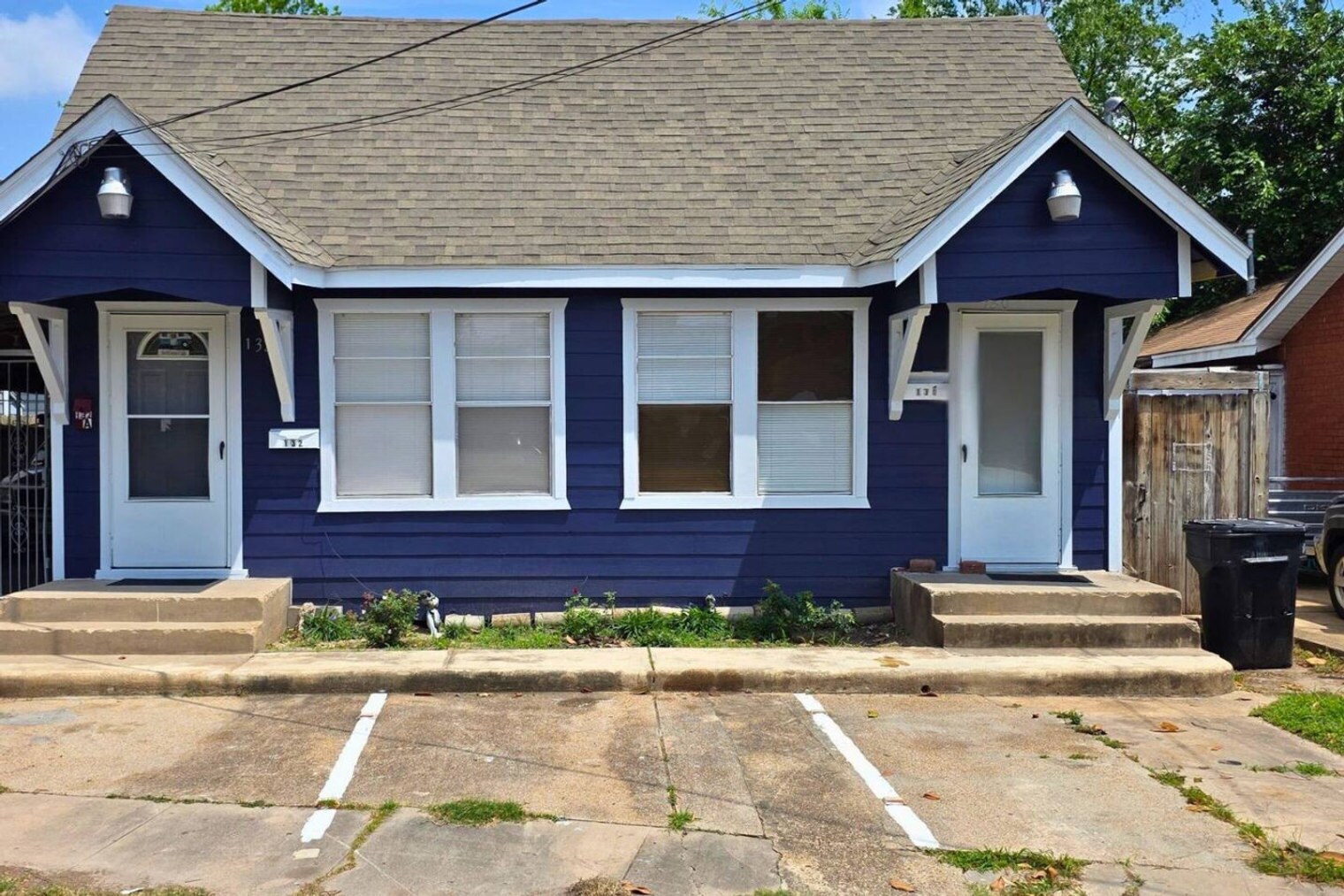 Building Photo - 132 N Estelle St