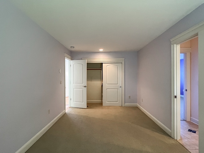 Building Photo - Bright & Beautiful Forest Heights Home with Gourmet Kitchen, Bonus Space & Private Cul-de-Sac Set...